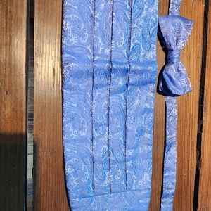 Daniel Cremieux Silk Bow Tie & Cumberbund